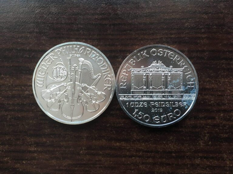 Srebro wystrzeliło! W tle działania internautów