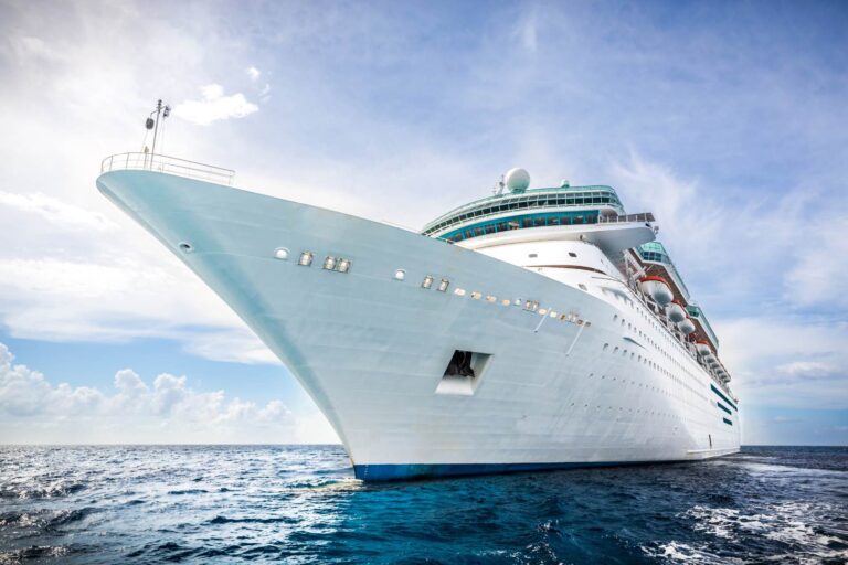 Nowoczesny statek wycieczkowy towarzystwa żeglugowego Royal Caribbean