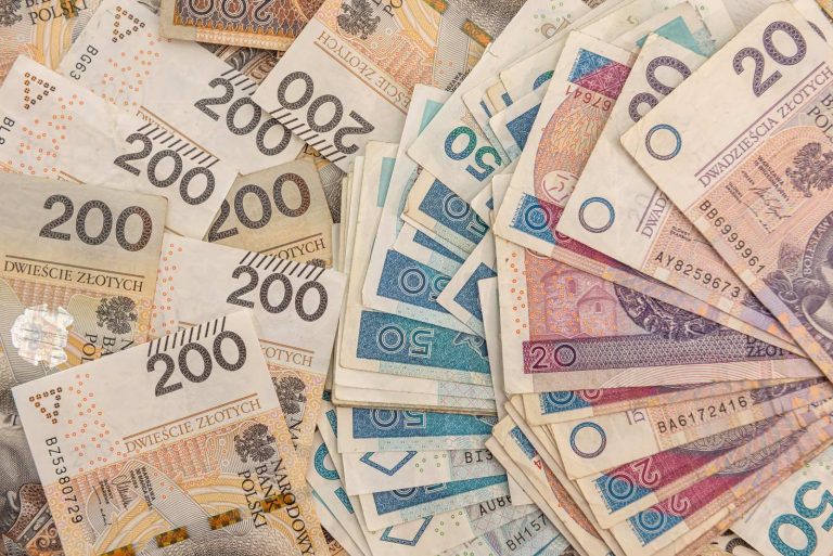 Banknoty, które Polacy wydają na Święta