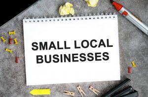 Napis "małe lokalne przedsiębiorstwa"