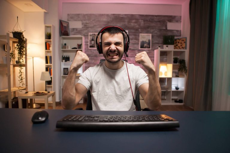 Zadowolony gracz na PC