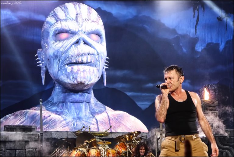 Zespół Iron Maiden ma swoje… banknoty i monety?