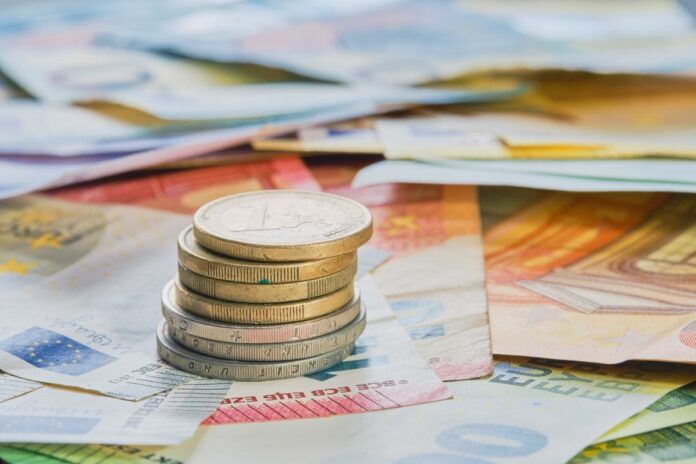 monety i banknoty